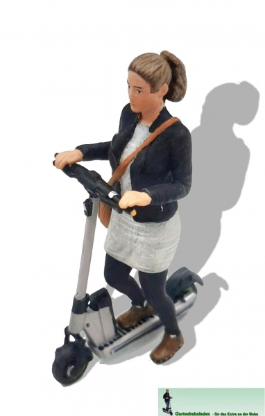 500066 - Woman with e-scooter  - Metal